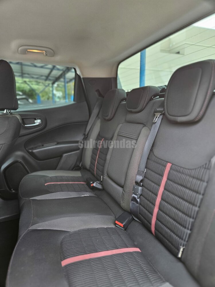 Fiat Toro Freedom 1.8 16V Flex Aut. - foto 9