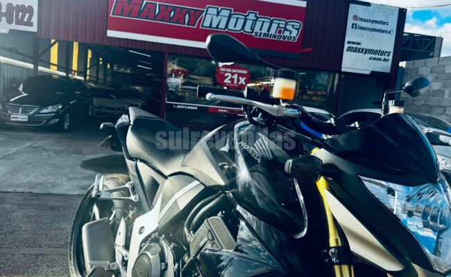 Maxxy Motors - Honda CB 1000R 998cc 120cv Gasolina Mec.